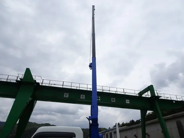 三菱 キャンター 2PG-FEB90(2WD)の写真18