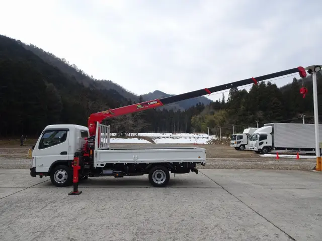 三菱 キャンター 2PG-FEB90(2WD)の写真7