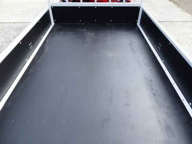 三菱 キャンター 2PG-FEB90(2WD)の写真8