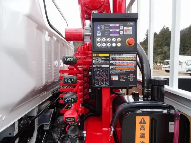 三菱 キャンター 2PG-FEB90(2WD)の写真19