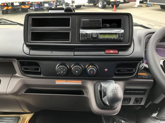 三菱 キャンター 2PG-FEB90(2WD)の写真43