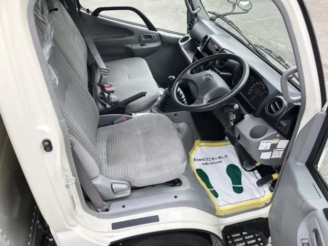 トヨタ ダイナ TKG-XZU605(2WD)の写真4