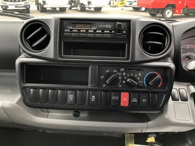 トヨタ ダイナ TKG-XZU605(2WD)の写真38