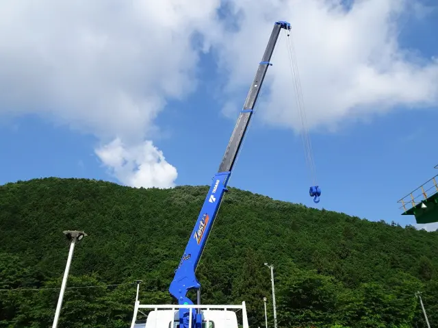 三菱 キャンター 2PG-FEB90(2WD)の写真15