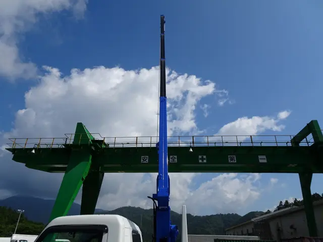 三菱 キャンター 2PG-FEB90(2WD)の写真16