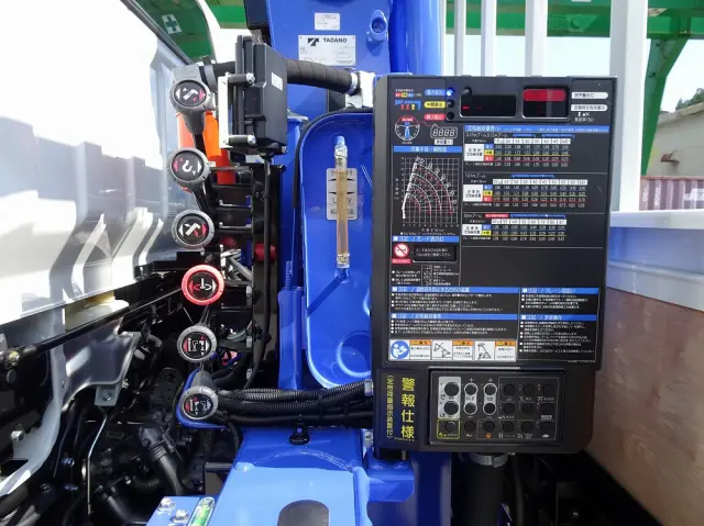 三菱 キャンター 2PG-FEB90(2WD)の写真19