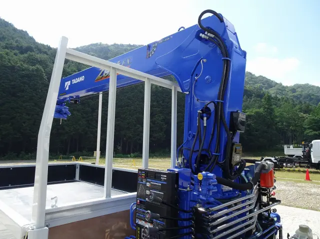 三菱 キャンター 2PG-FEB90(2WD)の写真28