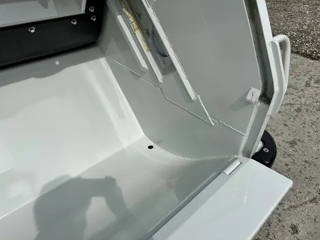 三菱 キャンター 2RG-FEAV0(2WD)の写真14