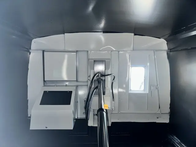 三菱 キャンター 2RG-FEAV0(2WD)の写真19