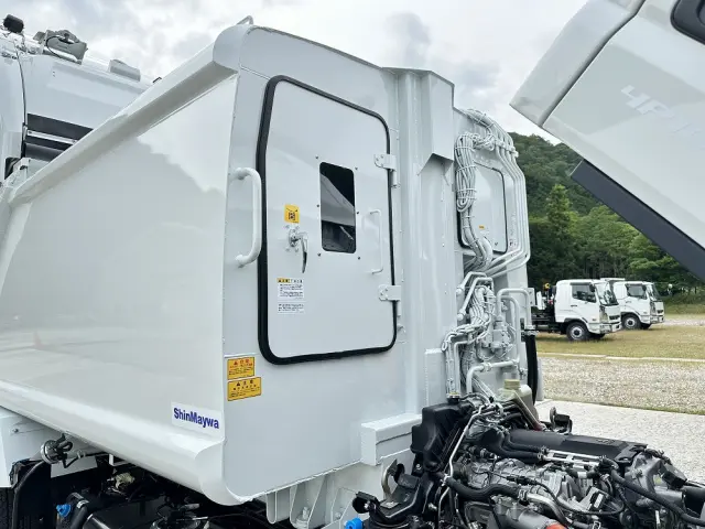 三菱 キャンター 2RG-FEAV0(2WD)の写真21