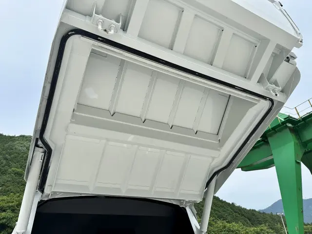 三菱 キャンター 2RG-FEAV0(2WD)の写真22