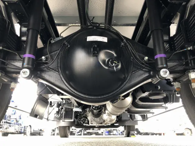 三菱 キャンター 2PG-FEB90(2WD)の写真9