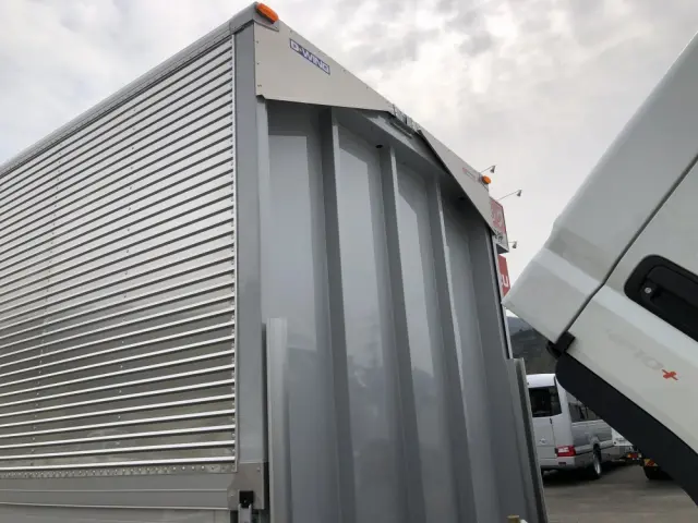 三菱 キャンター 2PG-FEB90(2WD)の写真27