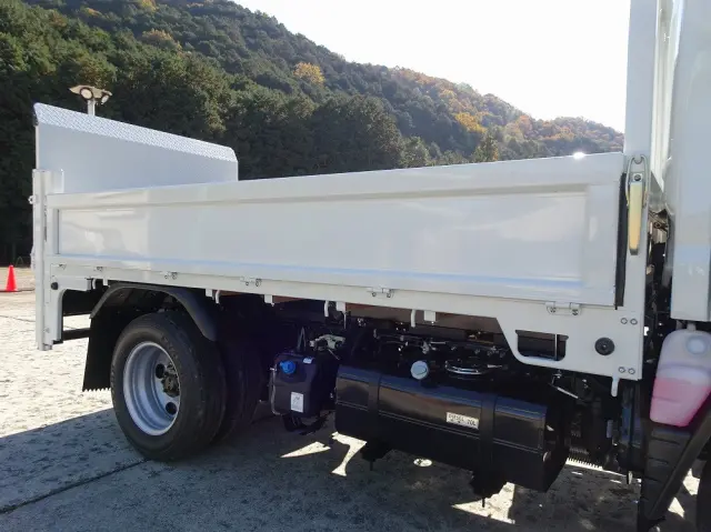 三菱 キャンター 2RG-FBAV0(2WD)の写真22
