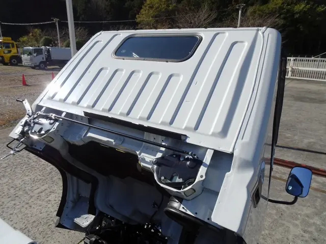 三菱 キャンター 2RG-FBAV0(2WD)の写真25