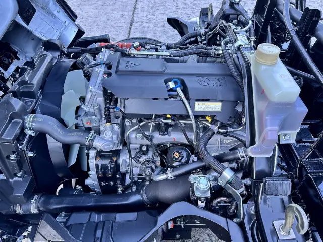 三菱 キャンター 2RG-FBAV0(2WD)の写真10