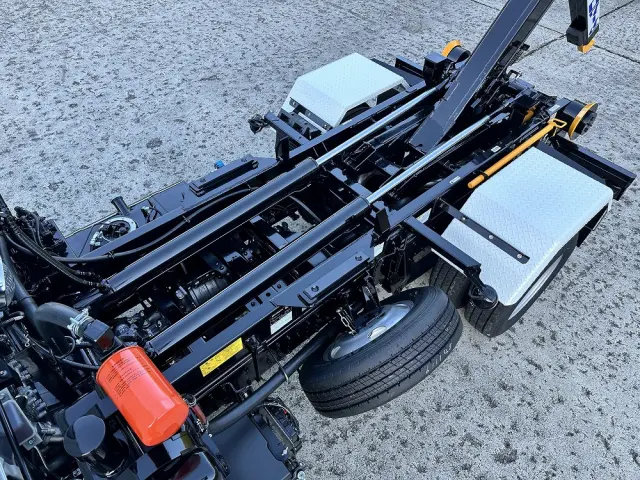 三菱 キャンター 2RG-FBAV0(2WD)の写真12