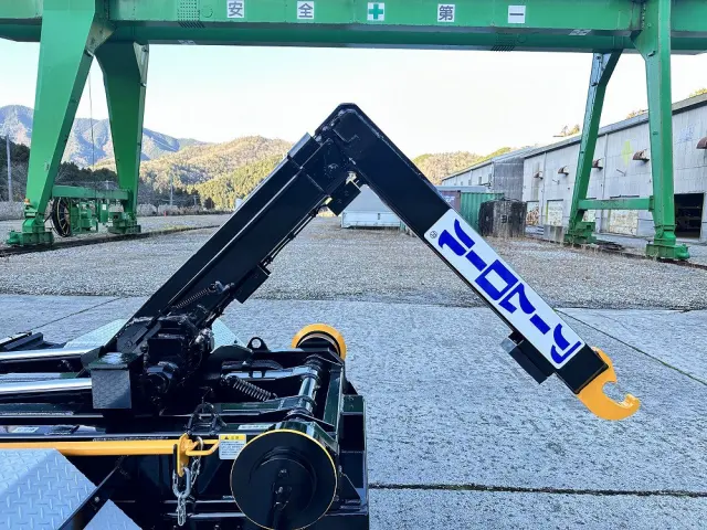 三菱 キャンター 2RG-FBAV0(2WD)の写真15