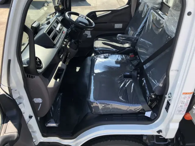 三菱 キャンター 2RG-FEAV0(2WD)の写真33