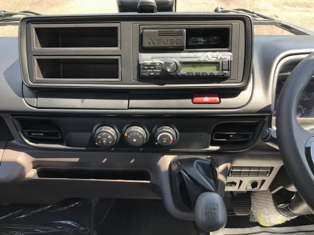 三菱 キャンター 2RG-FEAV0(2WD)の写真38