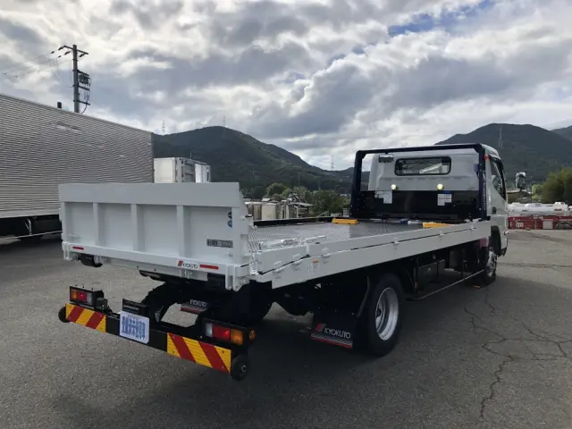 三菱 キャンター 2PG-FEB90(2WD)の写真2