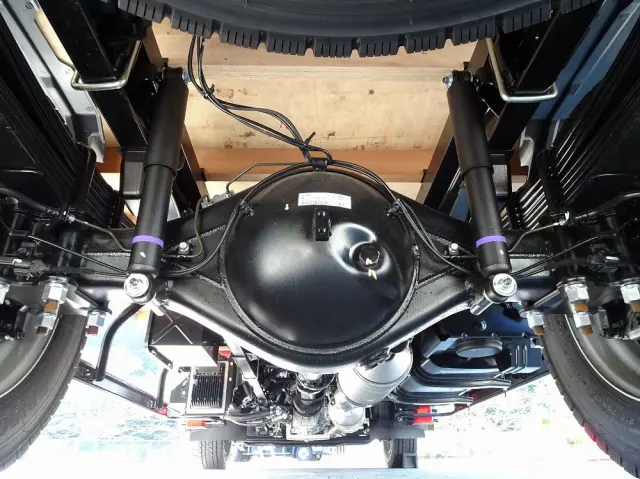 三菱 キャンター 2PG-FEB90(2WD)の写真9