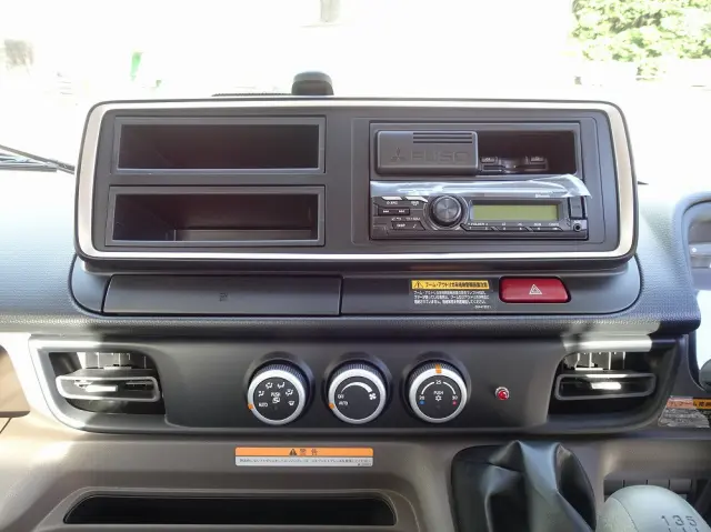 三菱 キャンター 2PG-FEB90(2WD)の写真37