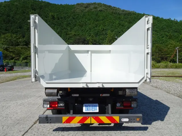 いすゞ フォワード 2RG-FRR90S4(2WD)の写真8