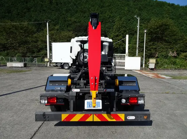 いすゞ フォワード 2RG-FRR90S4(2WD)の写真14