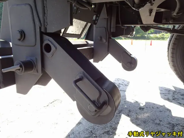 いすゞ フォワード 2RG-FRR90S4(2WD)の写真19