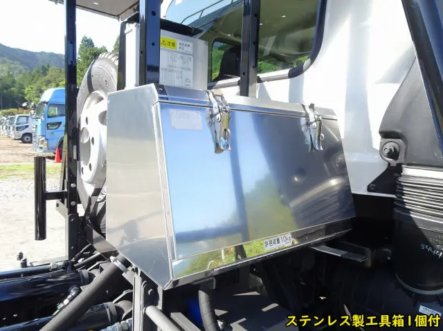 いすゞ フォワード 2RG-FRR90S4(2WD)の写真26