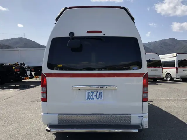 トヨタ ハイエース CBF-TRH226S(4WD)の写真8