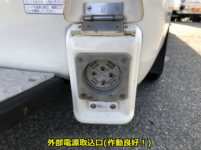 トヨタ ハイエース CBF-TRH226S(4WD)の写真26