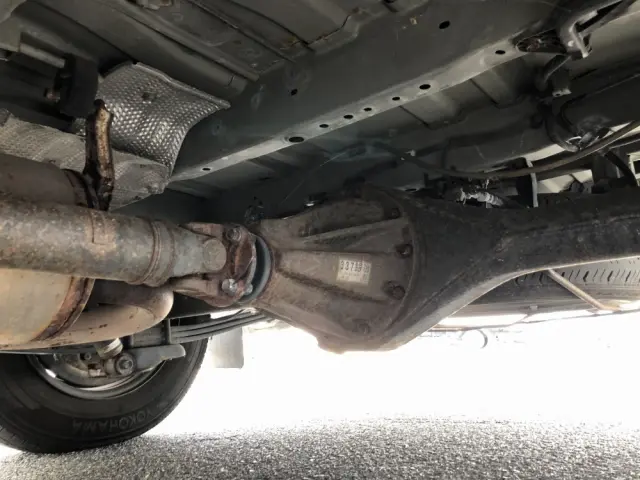 トヨタ ハイエース CBF-TRH226S(4WD)の写真27