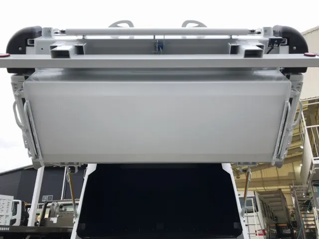 三菱 キャンター 2RG-FEAV0(2WD)の写真29