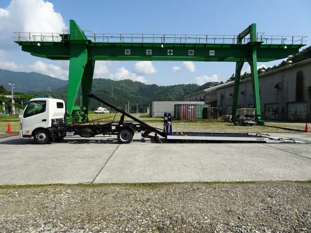 日野 デュトロ 2KG-XZU722M(2WD)の写真7