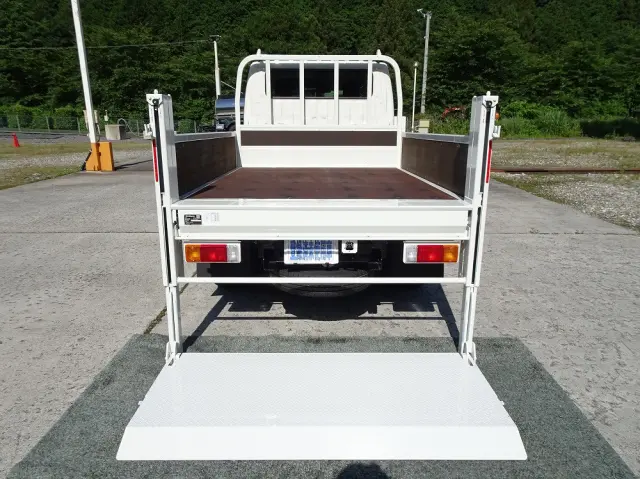 日野 デュトロ 2DG-XZU685M(4WD)の写真8