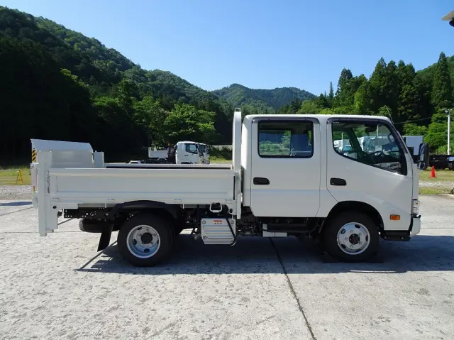 日野 デュトロ 2DG-XZU685M(4WD)の写真18