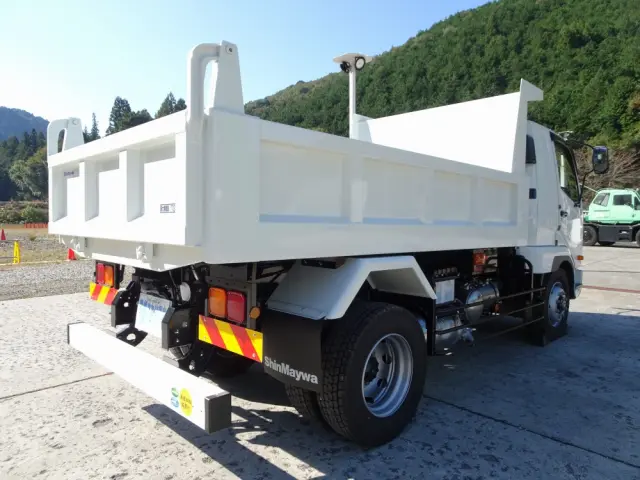 三菱 ファイター 2KG-FK62FZ(2WD)の写真6