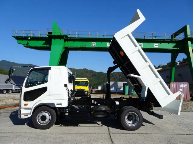 三菱 ファイター 2KG-FK62FZ(2WD)の写真7