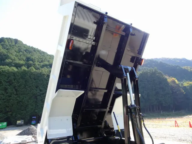 三菱 ファイター 2KG-FK62FZ(2WD)の写真17