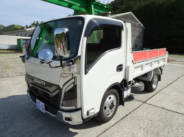 いすゞ エルフ 2RG-NJR88AT(2WD)の写真1