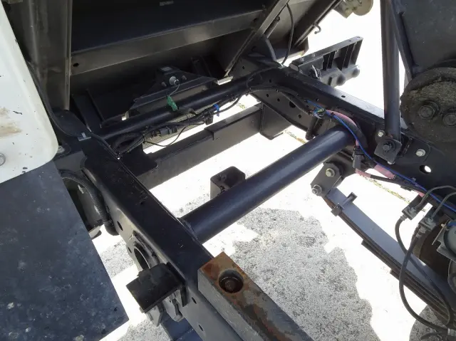 いすゞ エルフ 2RG-NJR88AT(2WD)の写真18