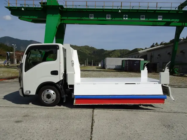 いすゞ エルフ 2RG-NJR88AT(2WD)の写真24