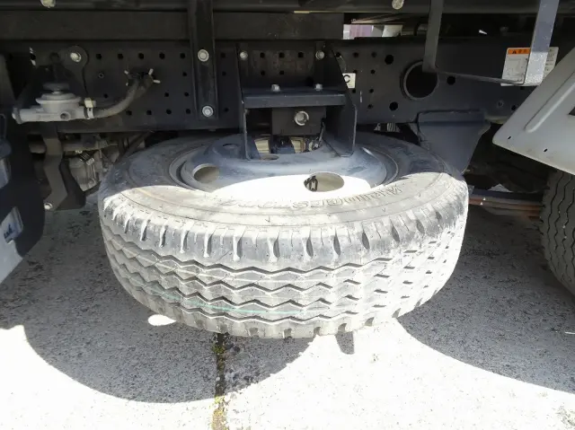 いすゞ エルフ 2RG-NJR88AT(2WD)の写真47