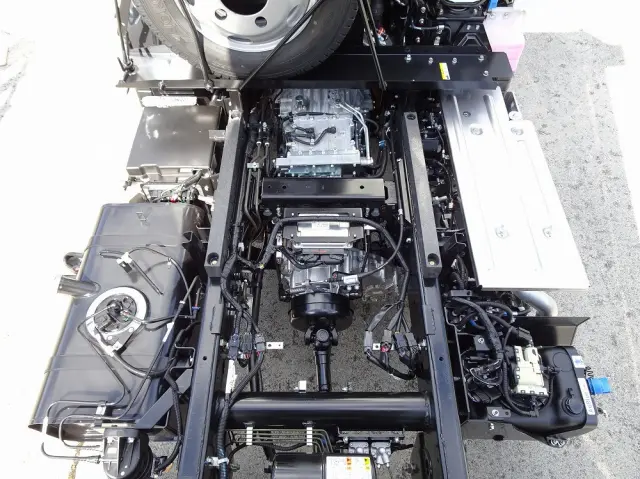 三菱 キャンター 2RG-FDA60(4WD)の写真16