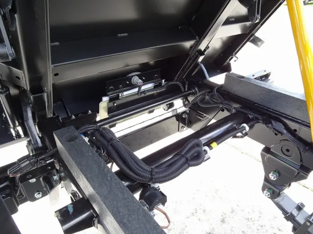 三菱 キャンター 2RG-FDA60(4WD)の写真19