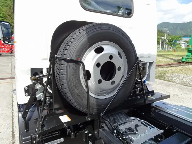 三菱 キャンター 2RG-FDA60(4WD)の写真46