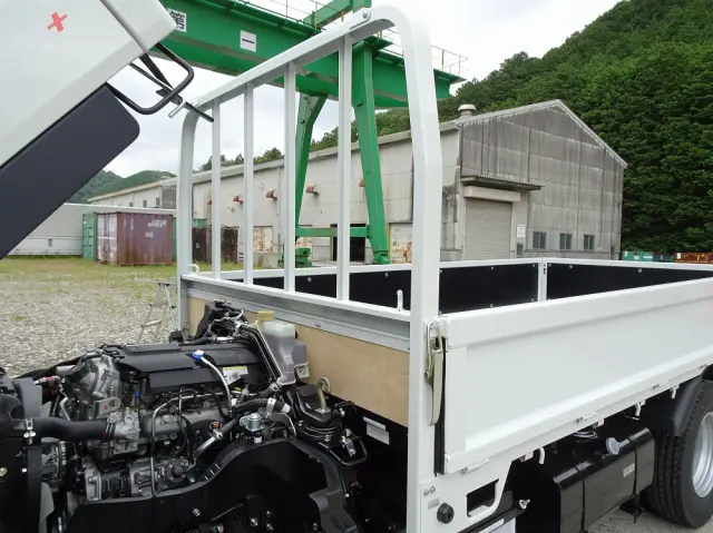 三菱 キャンター 2RG-FDA20(4WD)の写真18