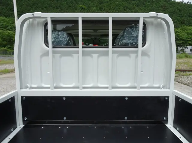三菱 キャンター 2TG-FDA00(4WD)の写真11